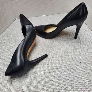 Saks Fifth Avenue Black Leather Pointed Toe Women's Pumps Sz 6